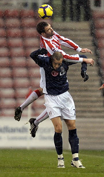 杯中更多依 杯中更多依